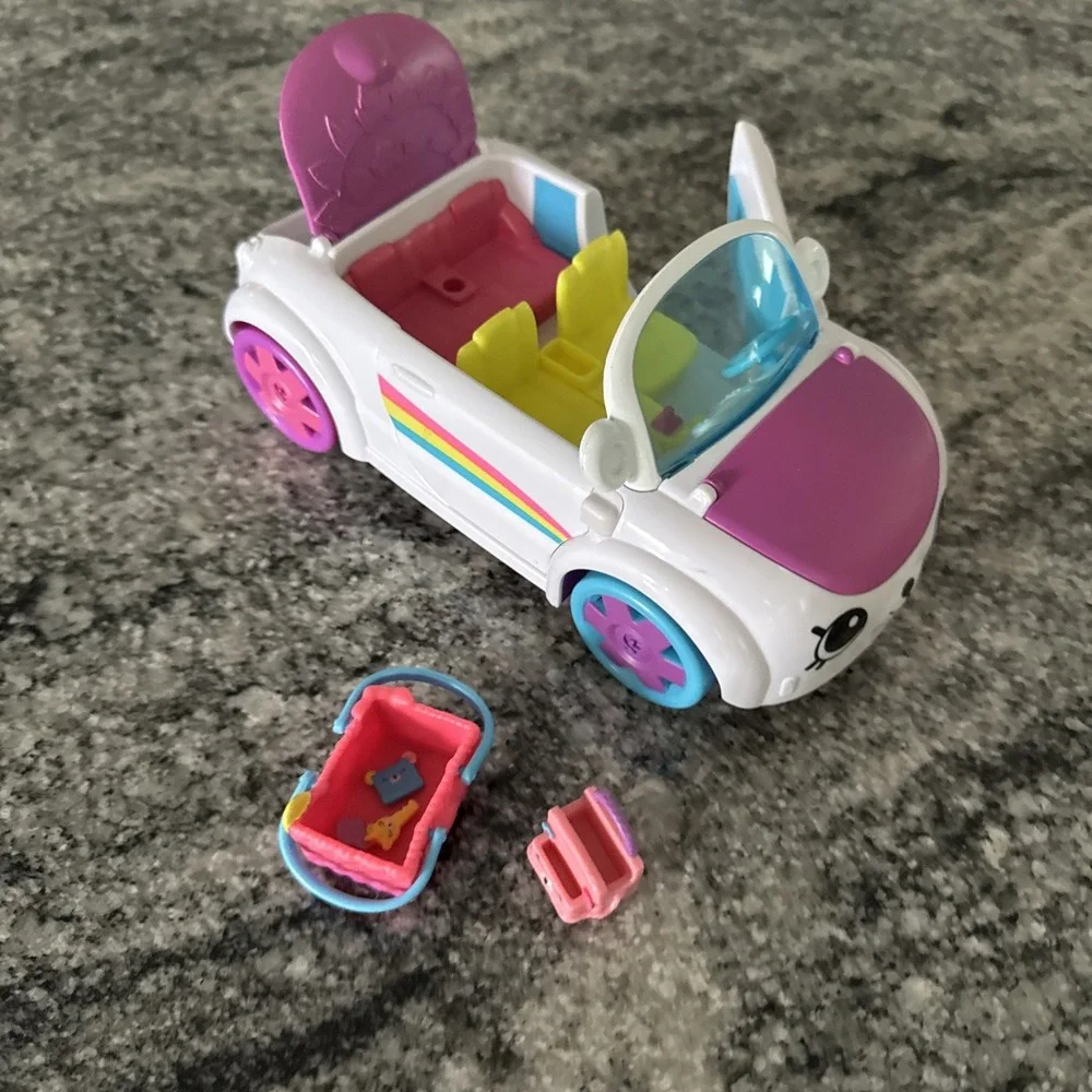 Shopkins Happy Places Rainbow Beach Convertible Rainbow‎ Car